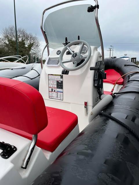 Semi-rigide Bombard Sunrider