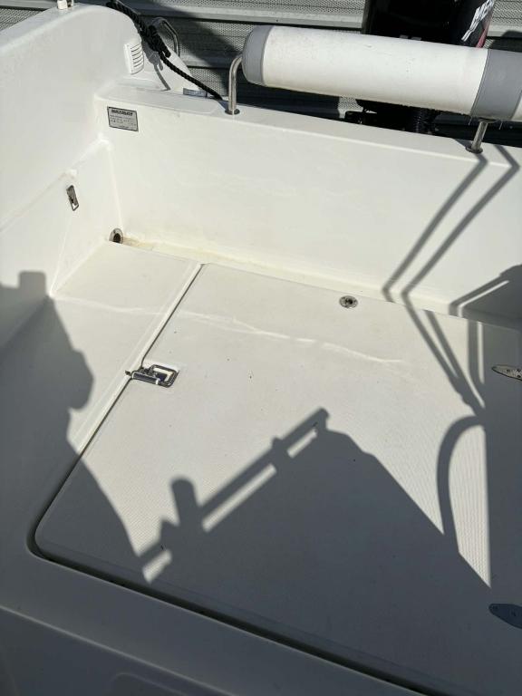 QUICKSILVER 640 CABINE