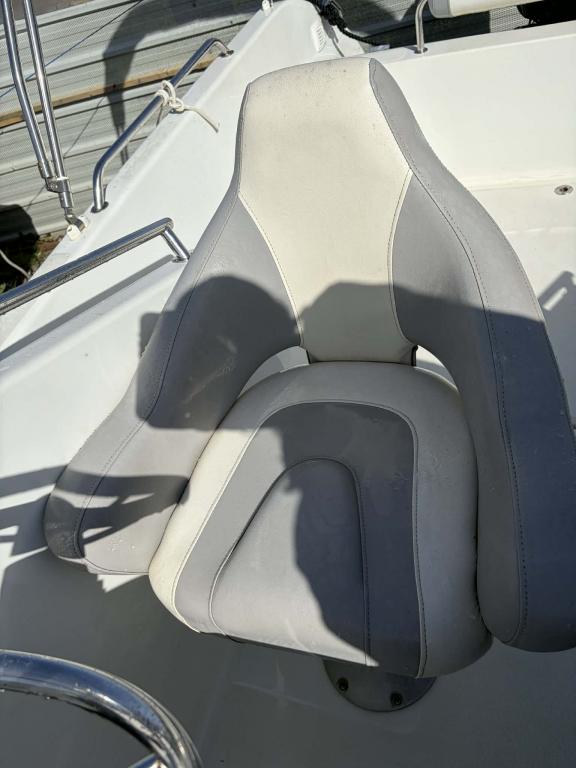 QUICKSILVER 640 CABINE