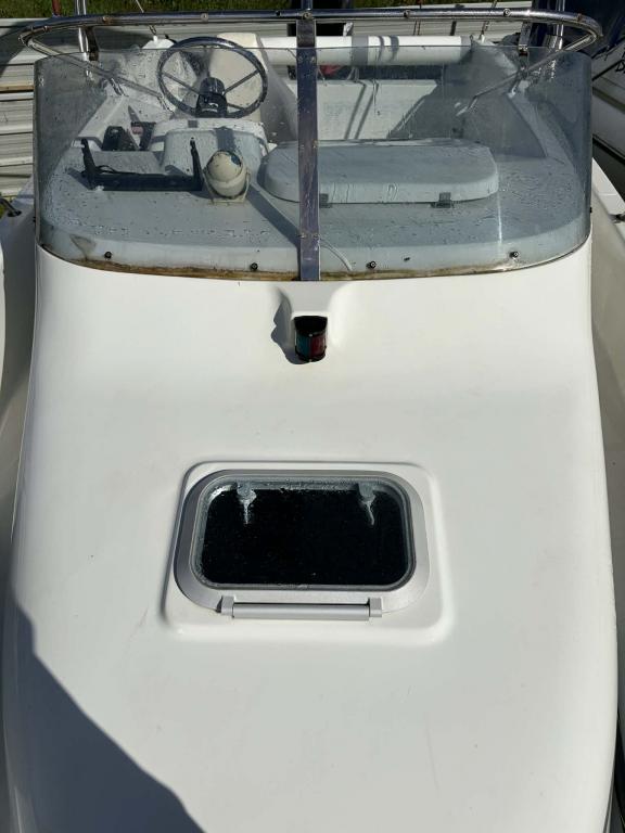 QUICKSILVER 640 CABINE